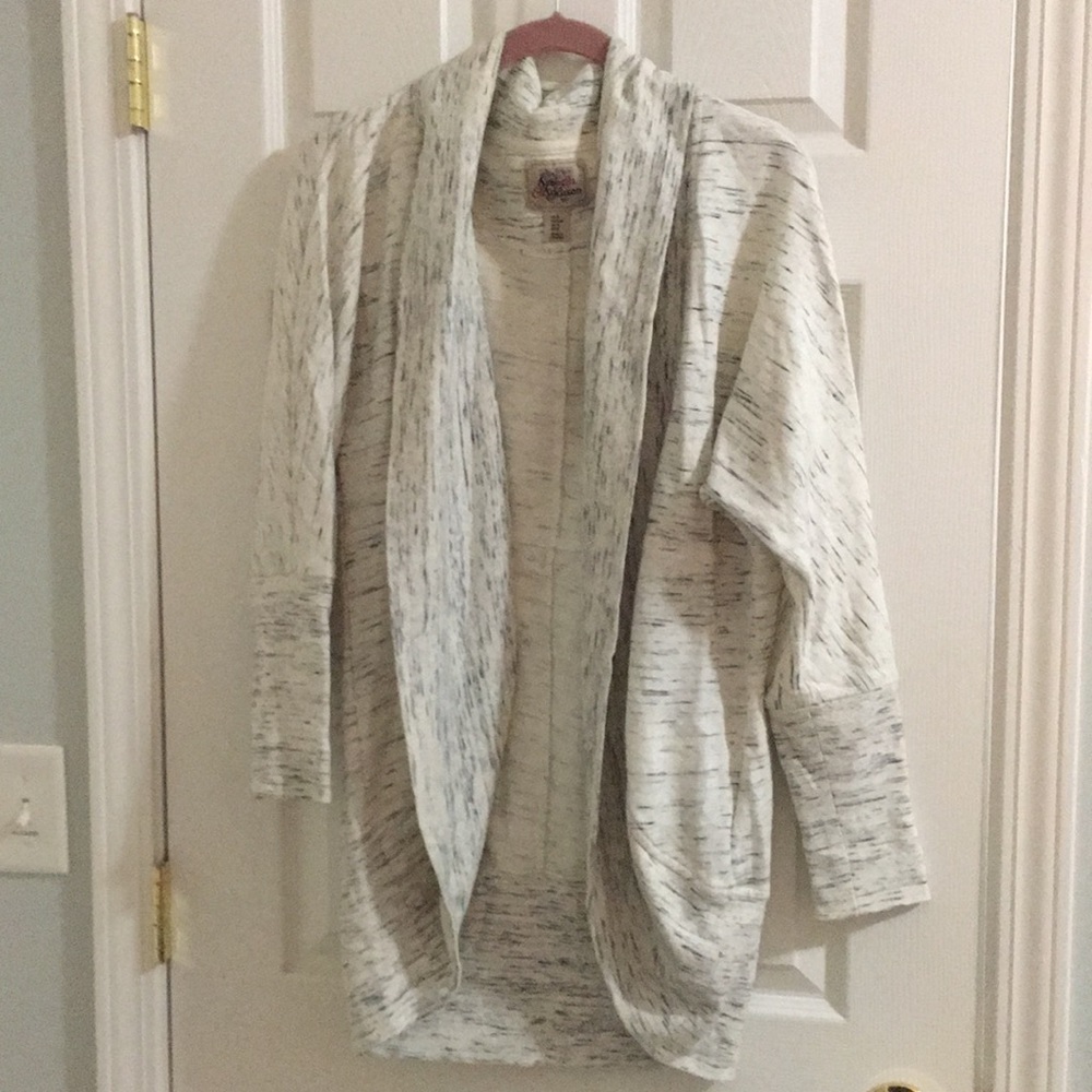 Sweatshirt like cardigan